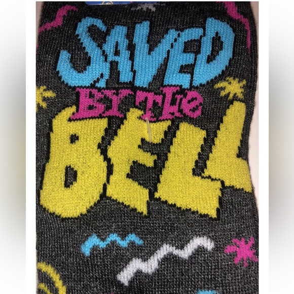 Saved By The Bell Crew Socks 2 Pair Men 6.5-12 Gray w Logo Cell Phone 90s Sitcom - Picture 2 of 10